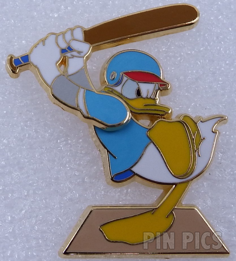 Button - Chip 'n' Dale Donald Duck Birthday w/Ribbon