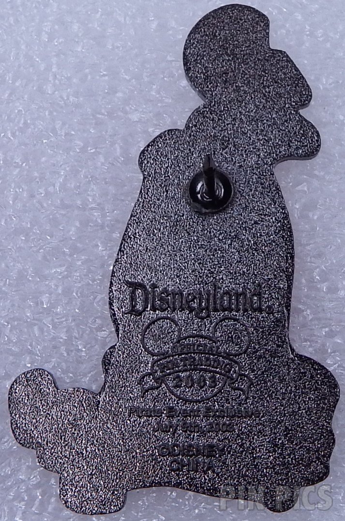 DLR - Redhead - Pirates of the Caribbean Event Gift  pin collectible - Main Image 2