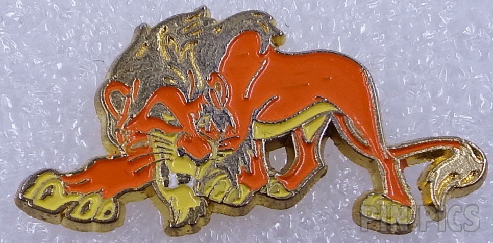 Button - DLR - Tigger - Disneyland