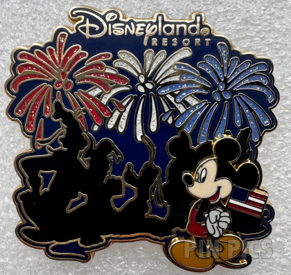 Minnie Head with a Pink Bow and Gold Border