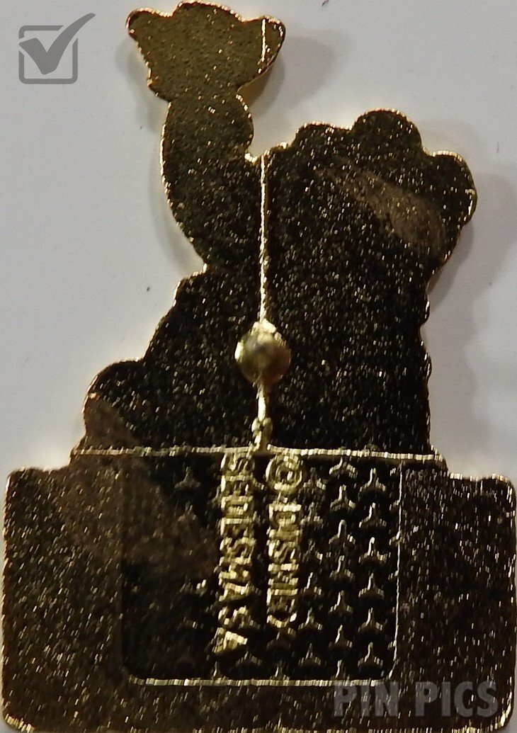 Sedesma - Pooh on Block with Bird - White  pin collectible - Main Image 2