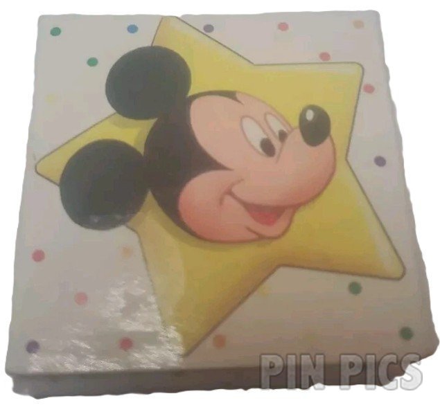 Avon - Brooch - Mickey Mouse Head and Hands - Stars  pin collectible - Main Image 3
