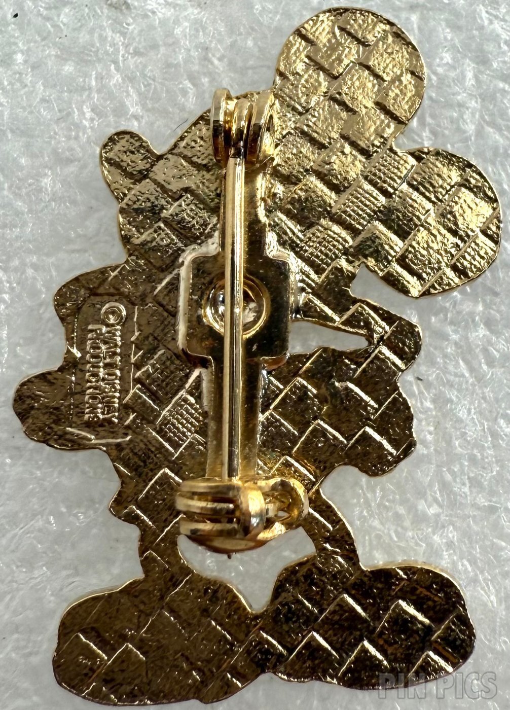 WDP - Mickey Standing with Hands on Hips - White Face and Shoes - Brooch  pin collectible - Main Image 2