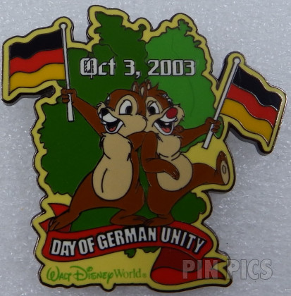 Mickey Mouse Dunking Basketball