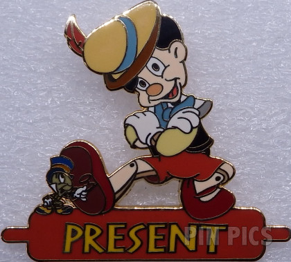 WDI - 50th Anniversary - Animal Kingdom (Gold Dangle)