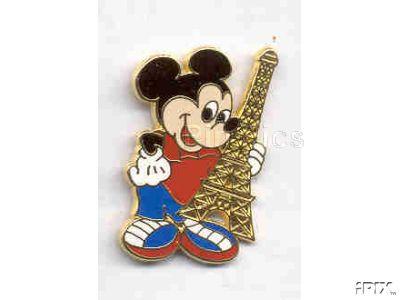 DLP - Santa Mickey - Christmas Pin Trading Lanyard Starter Kit