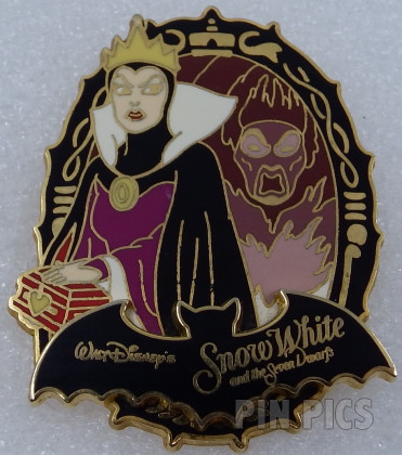 Winnie the pooh - playing soccer