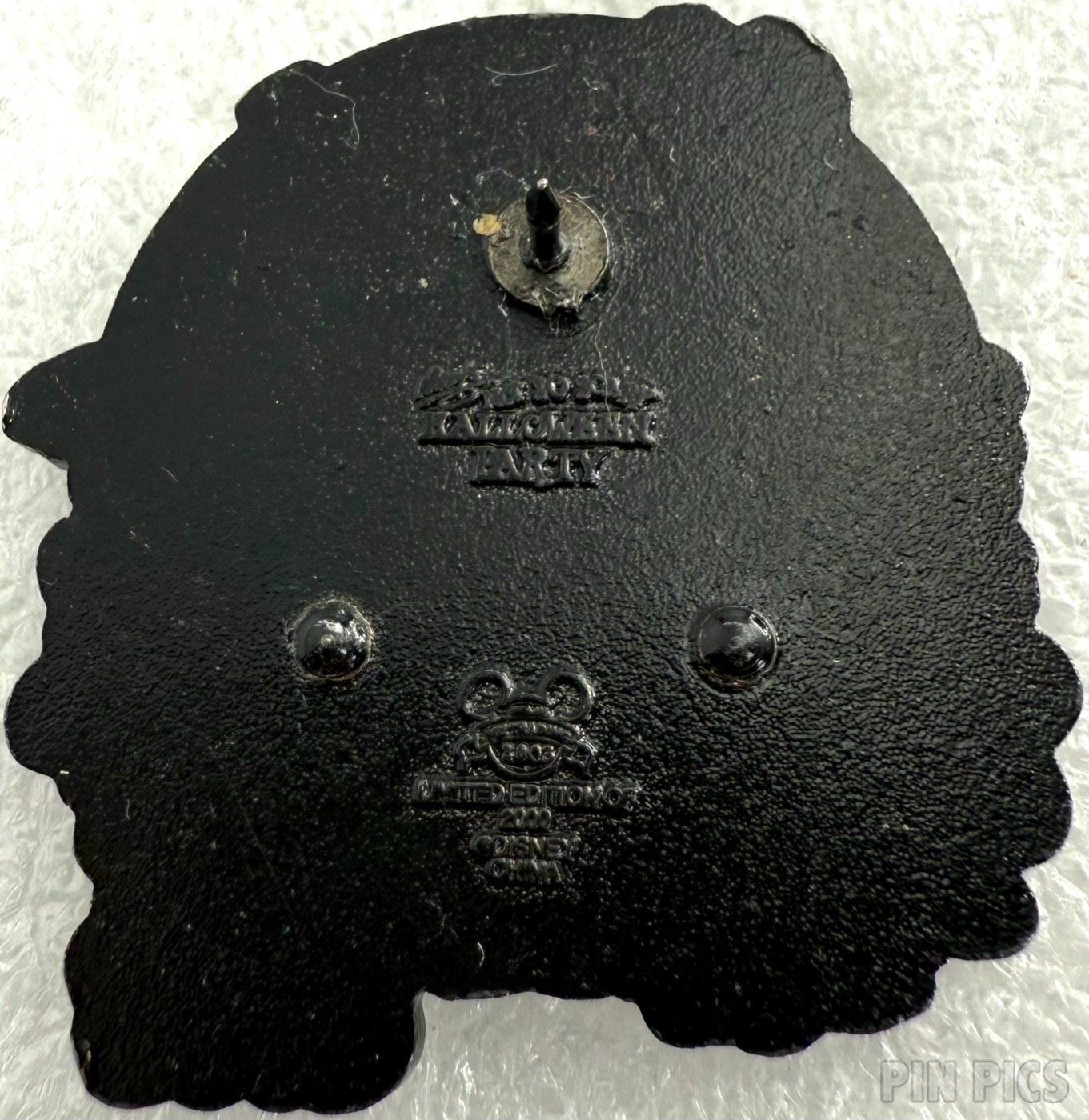 WDW - Chip and Dale - Ghost Costume - Mickeys Not So Scary Halloween Party 2003  pin collectible - Main Image 2