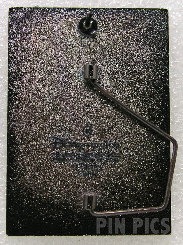 DC - Mickey and Minnie - Catalog Cover Art Set 5  pin collectible - Main Image 2