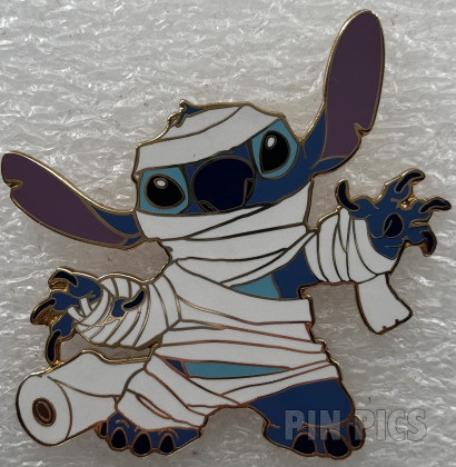 Disney Catalog - 2003 Trick or Treat (Halloween) Pin Set #6