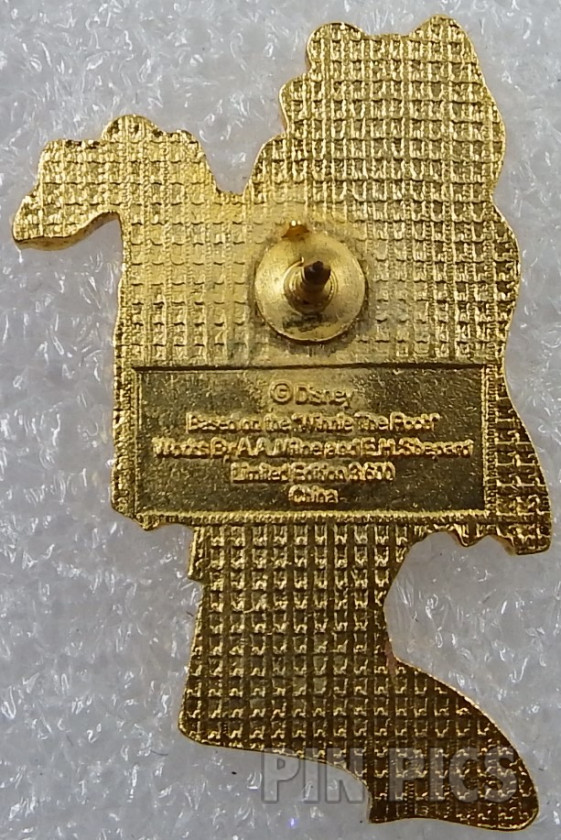 DLR - Pooh - Pooh and Friends - Happy Holidays Puzzle  pin collectible - Main Image 2