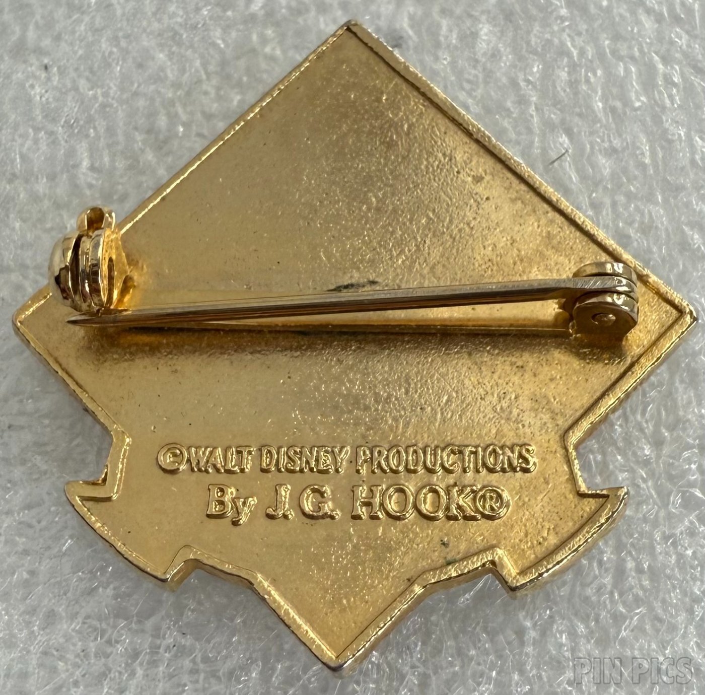 WDP - Mickey’s Troop 7 - Good Scout - Brooch - Version 2  pin collectible - Main Image 2