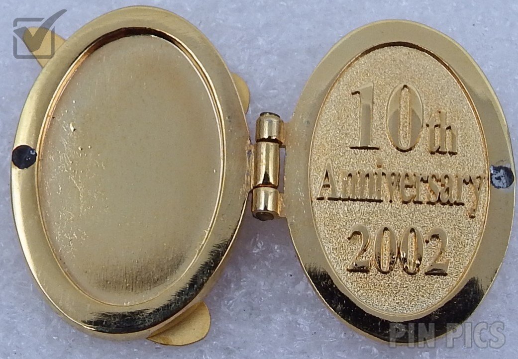 Japan - Mickey Locket- Cast Member Gold Statue - 10th Anniversary 2002 - JDS  pin collectible - Main Image 2