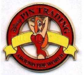 Aurora holding skirt silver