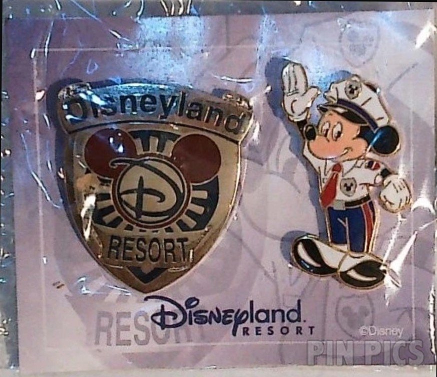 DA - Happy Holidays Belle Black Prototype