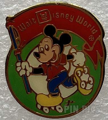 Donald as santa with a green bag