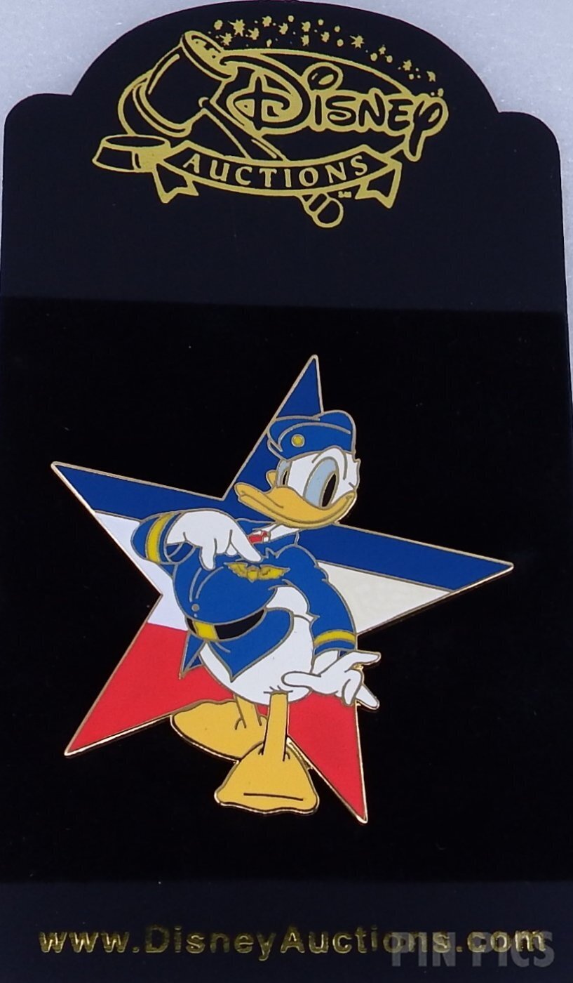 DA - Donald Duck with Pilot Wings - Patriotic Star  pin collectible - Main Image 3