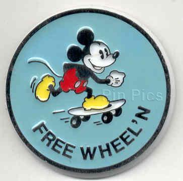 DA - Touchdown Mickey Pin and Art Set - Gold Prototype