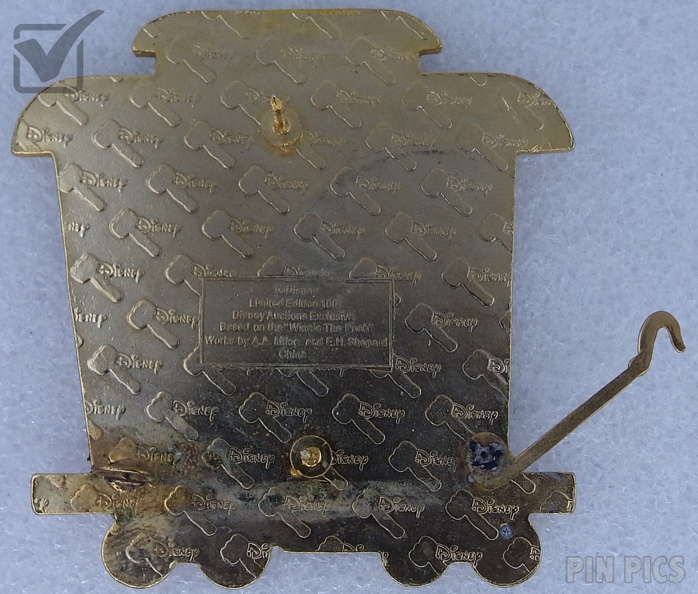 DA - Tigger - Pooh and Gang Happy Holidays Train - Winnie the Pooh  pin collectible - Main Image 2