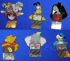 3-D goldtone Tigger with hat and scarf