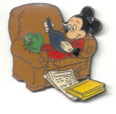 Japan - Donald Duck - Gold Bishop - Chess - JDS