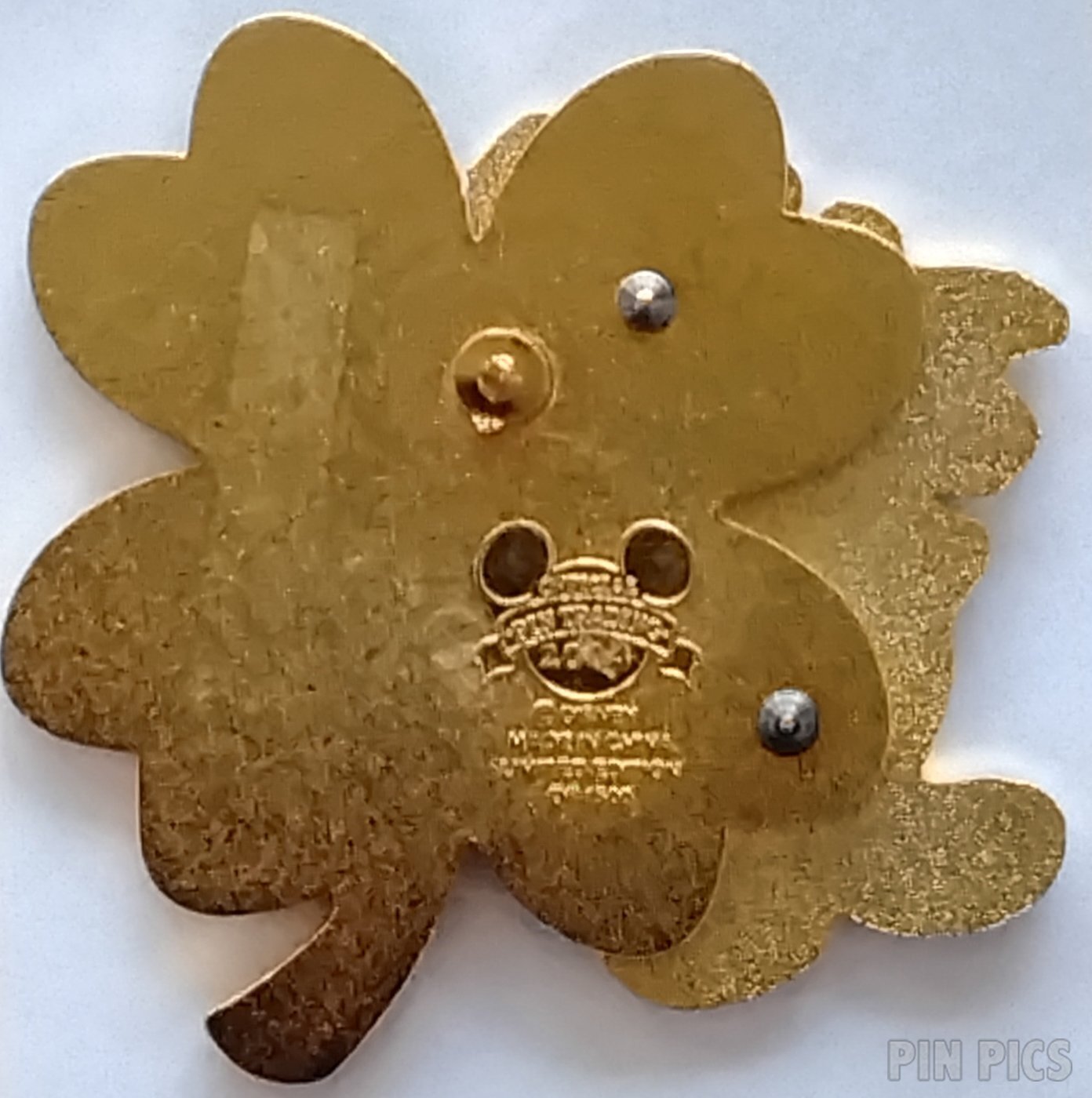 DLR - Mickey and Four Leaf Clover - Happy St. Patrick’s Day 2004 - 3D Sculpted  pin collectible - Main Image 2