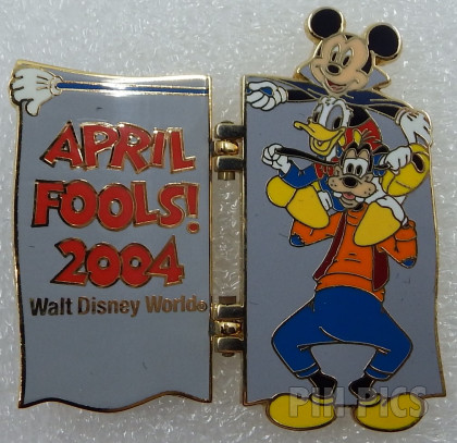 Japan - Daisy Duck - Gold Bishop - Chess - JDS