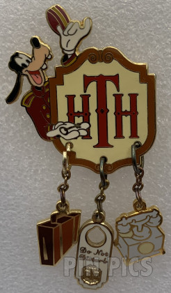 Minnie Playing Tennis - Variation