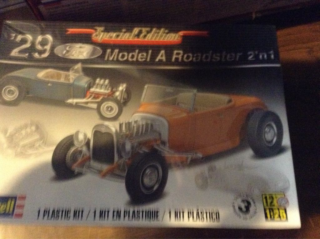 Model A Roadster - Revell model planes collectible [Barcode 031445043222] - Main Image 1