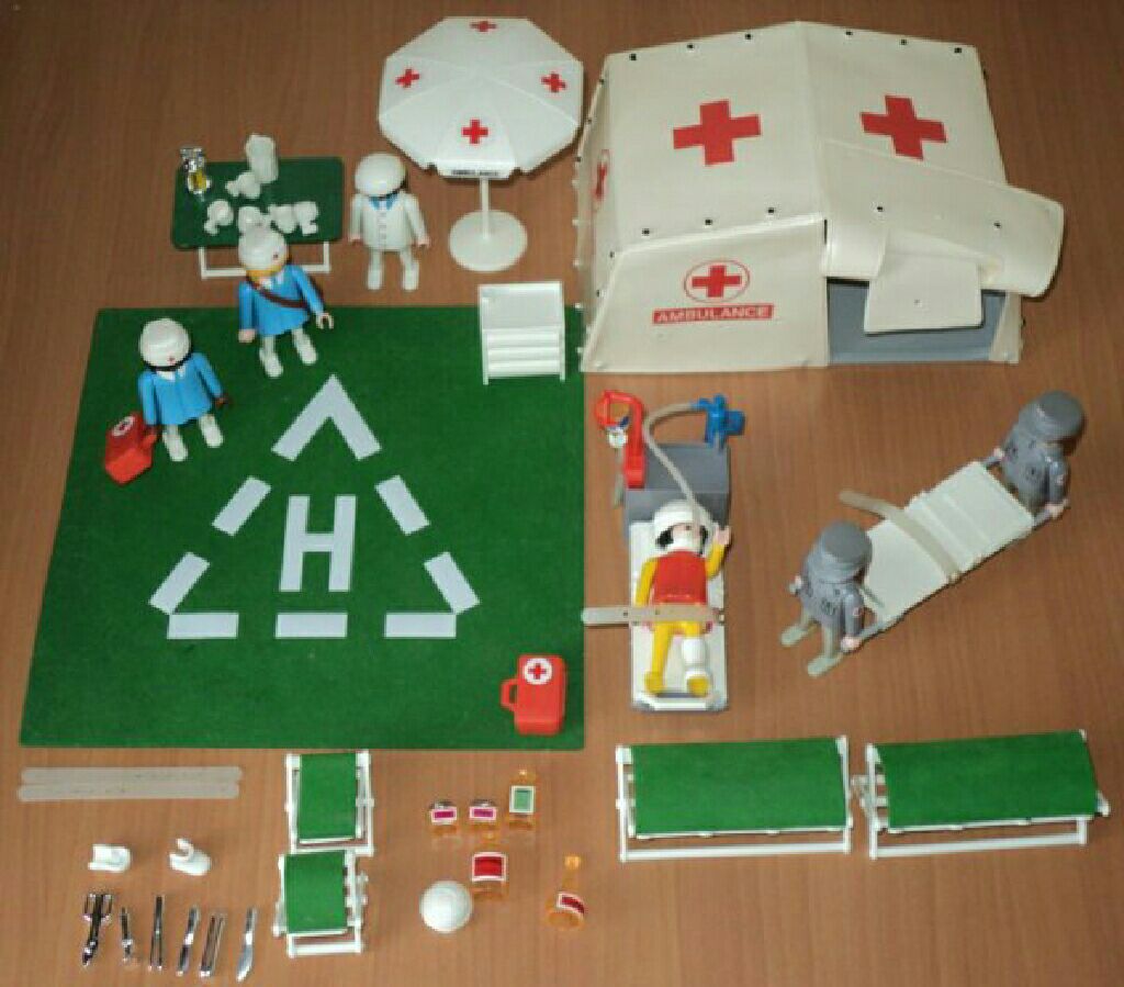 Veldhospitaal - City Action Ambulance (3224) playmobil collectible [Barcode 4008789032249] - Main Image 2
