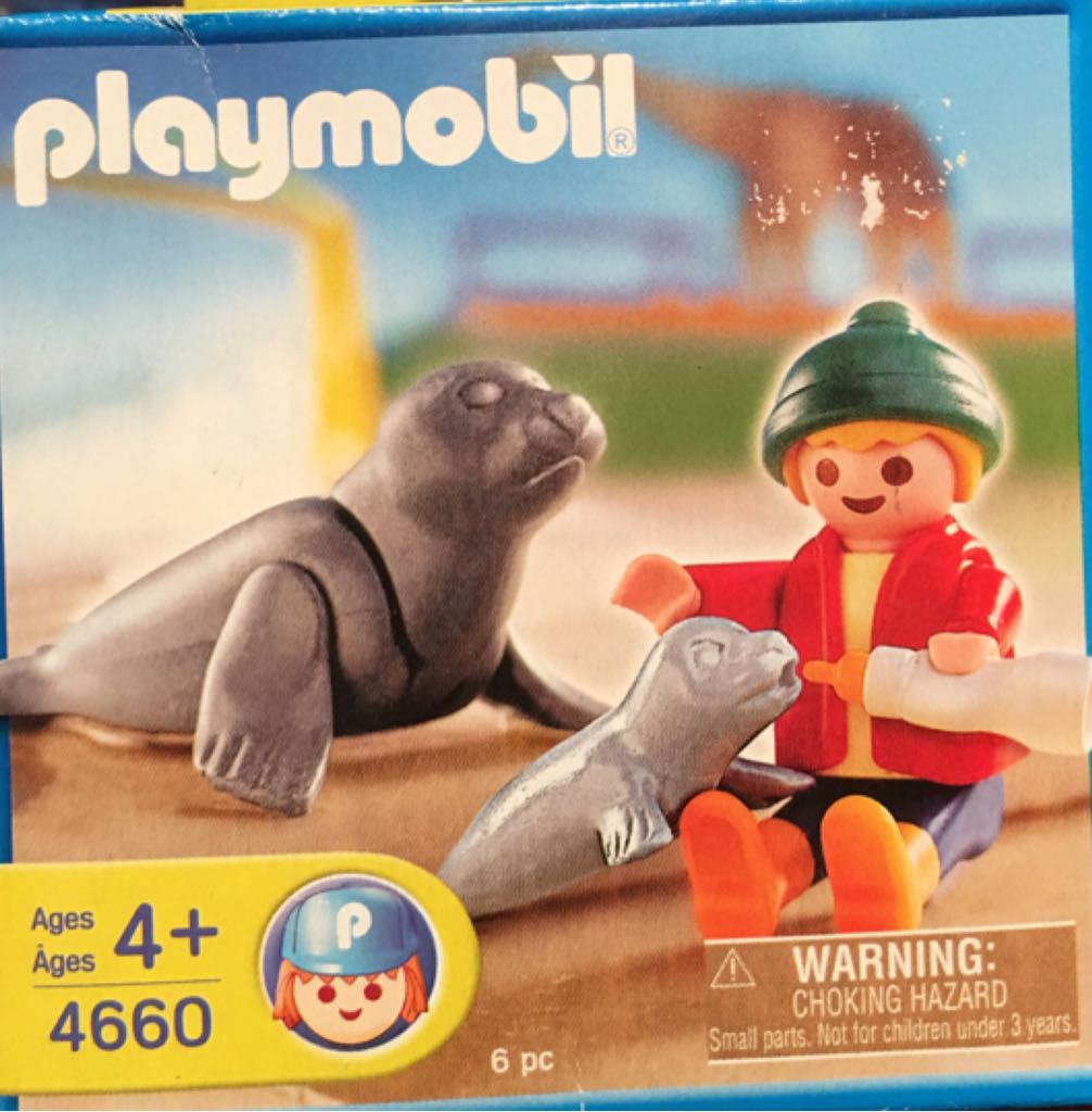 Niño Con Focas Bebe  playmobil collectible [Barcode 025369046605] - Main Image 1