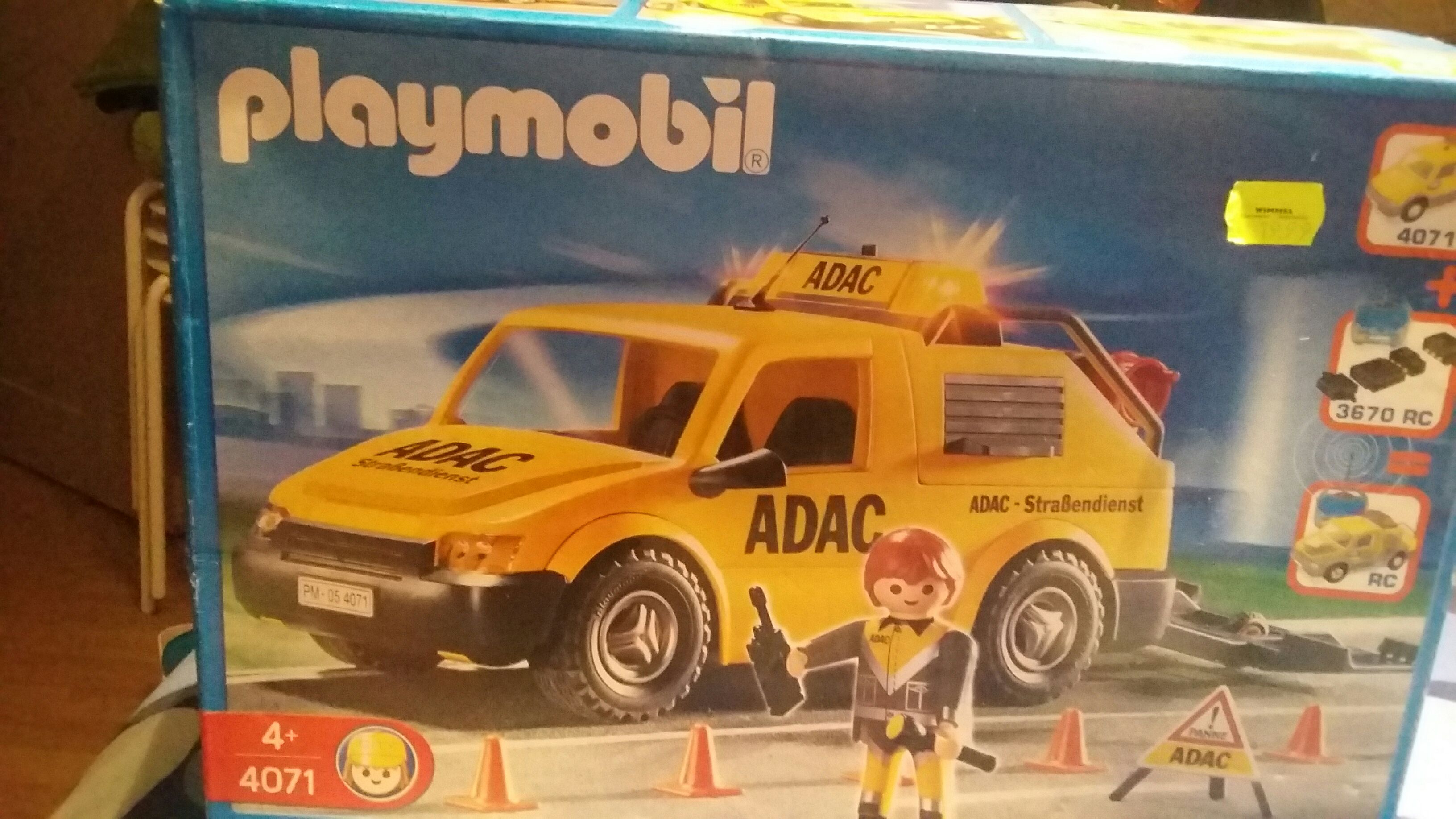 ADAC Afsleepwagen - City life (4071) playmobil collectible [Barcode 4008789040718] - Main Image 1