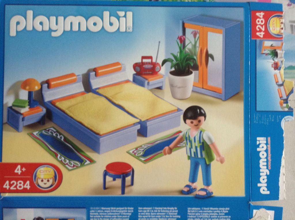 Playmobil 4284 Master Bedroom - City (4284) playmobil collectible [Barcode 4008789042842] - Main Image 1