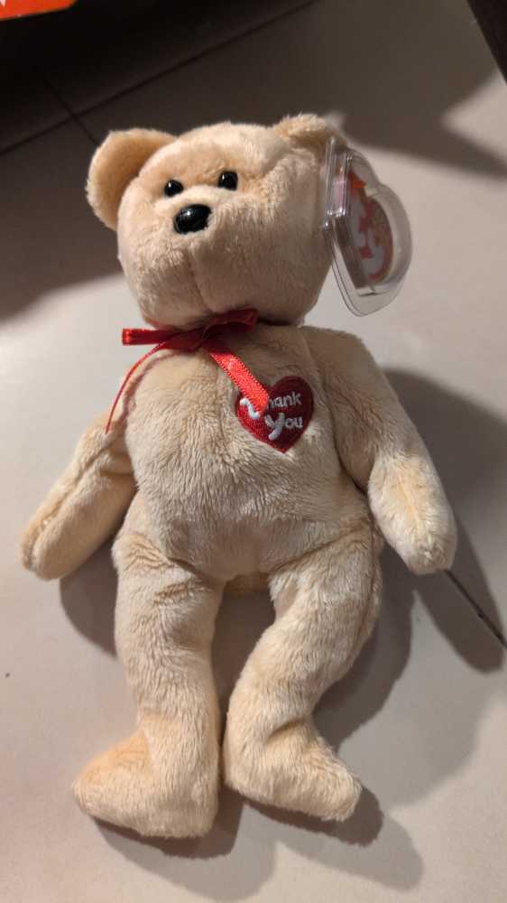 Thank You Bear  plush collectible [Barcode 008421400409] - Main Image 3
