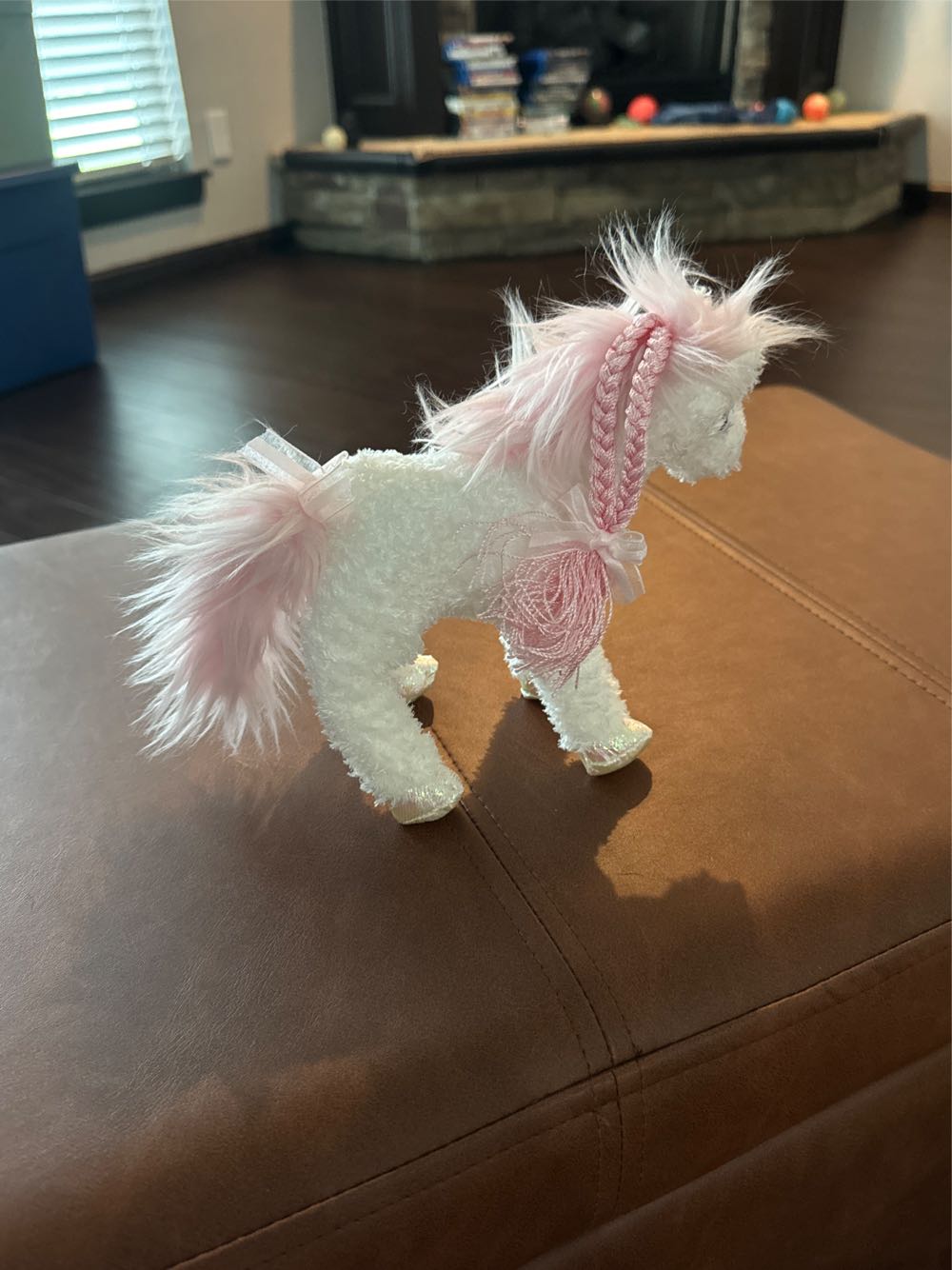 Enchanting the Horse  (United States) plush collectible [Barcode 008421403158] - Main Image 2