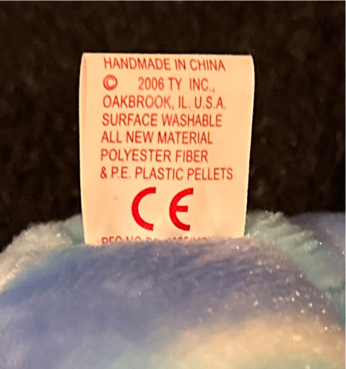 Deuce The Bear  plush collectible [Barcode 008421404179] - Main Image 4