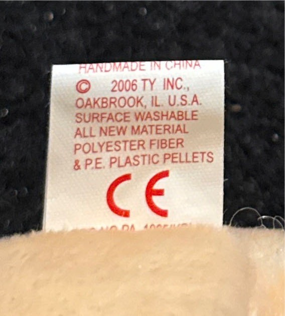 Happy Birthday The Bear  (United States) plush collectible [Barcode 008421404834] - Main Image 4