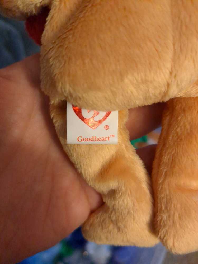 Goodheart The Bear  (United States) plush collectible [Barcode 008421406869] - Main Image 2