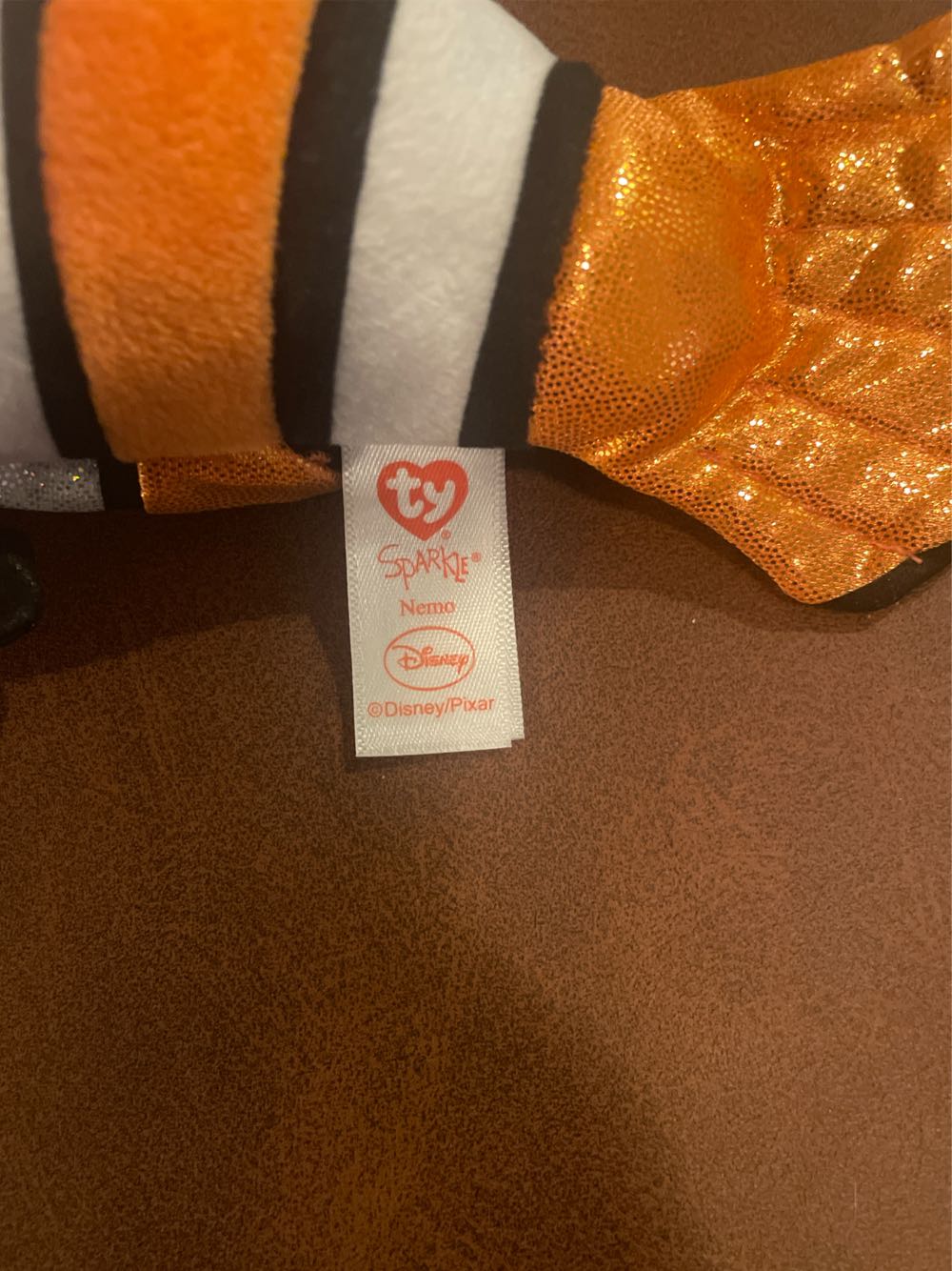 Nemo the Clownfish  (United States) plush collectible [Barcode 008421411696] - Main Image 3