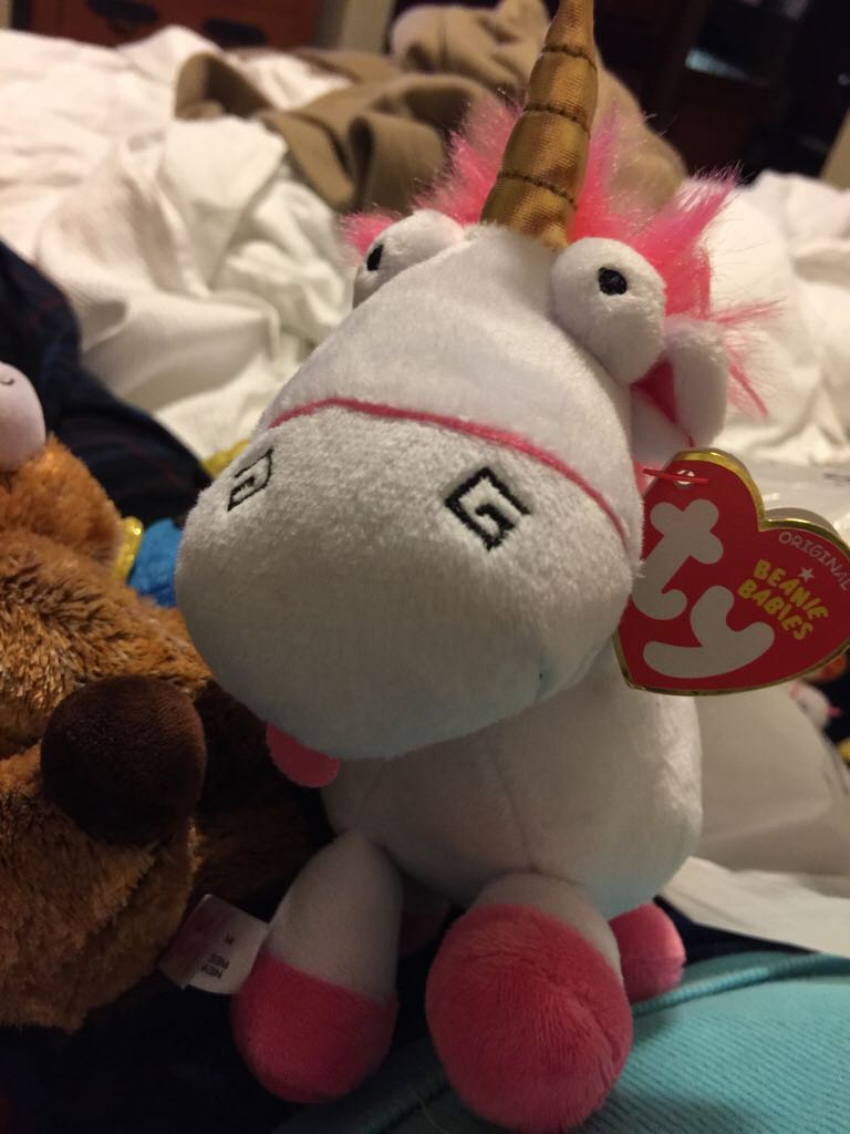 Fluffy the Unicorn  (United States) plush collectible [Barcode 008421412402] - Main Image 2