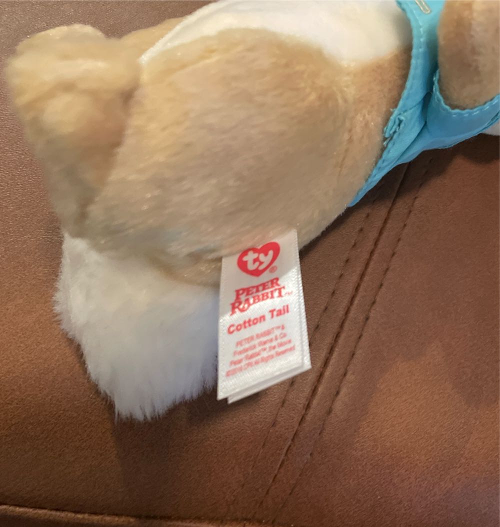 Cotton Tail   (United States) plush collectible [Barcode 008421422784] - Main Image 3