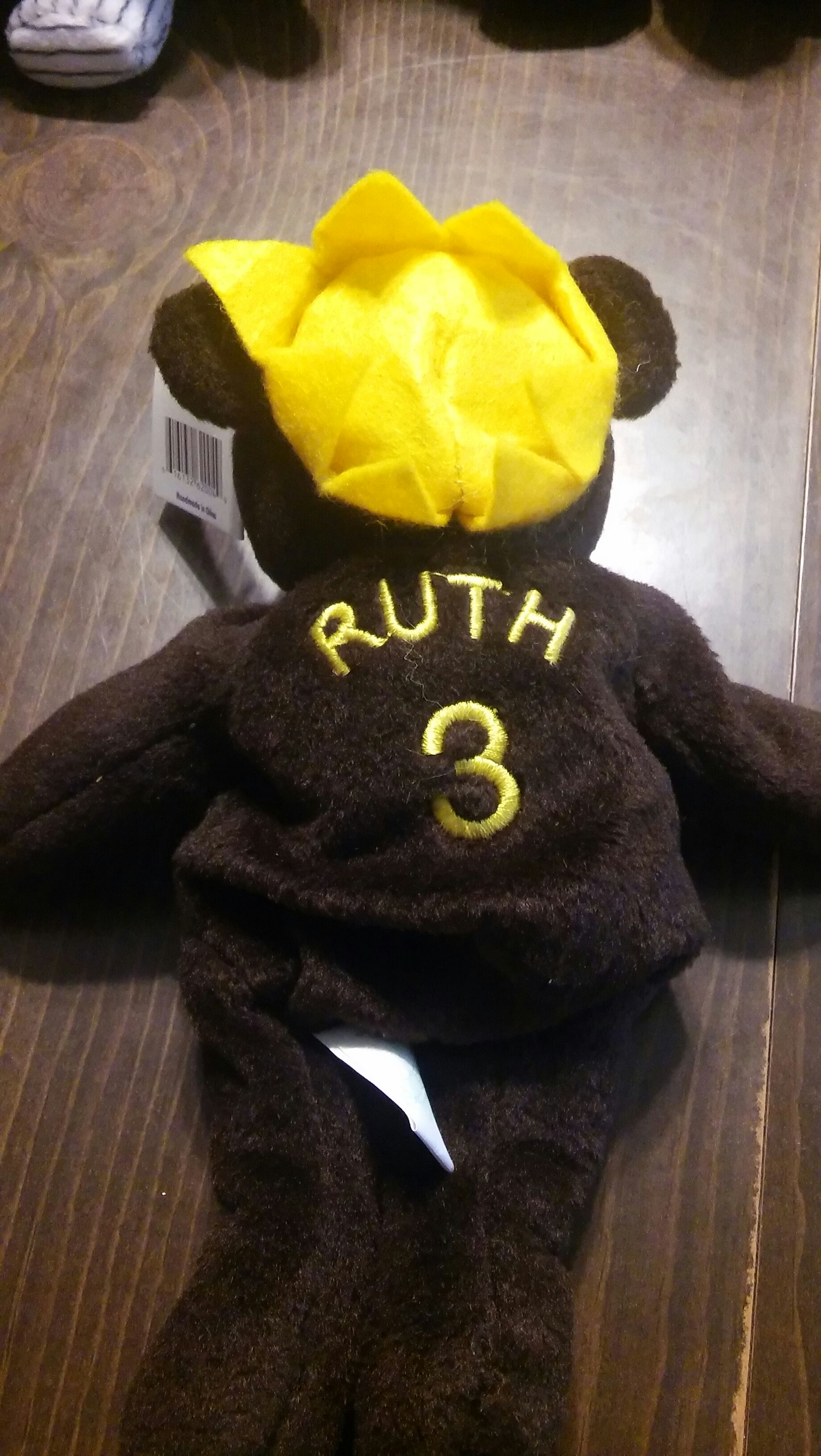 Babe Ruth #3  plush collectible [Barcode 90228070] - Main Image 2