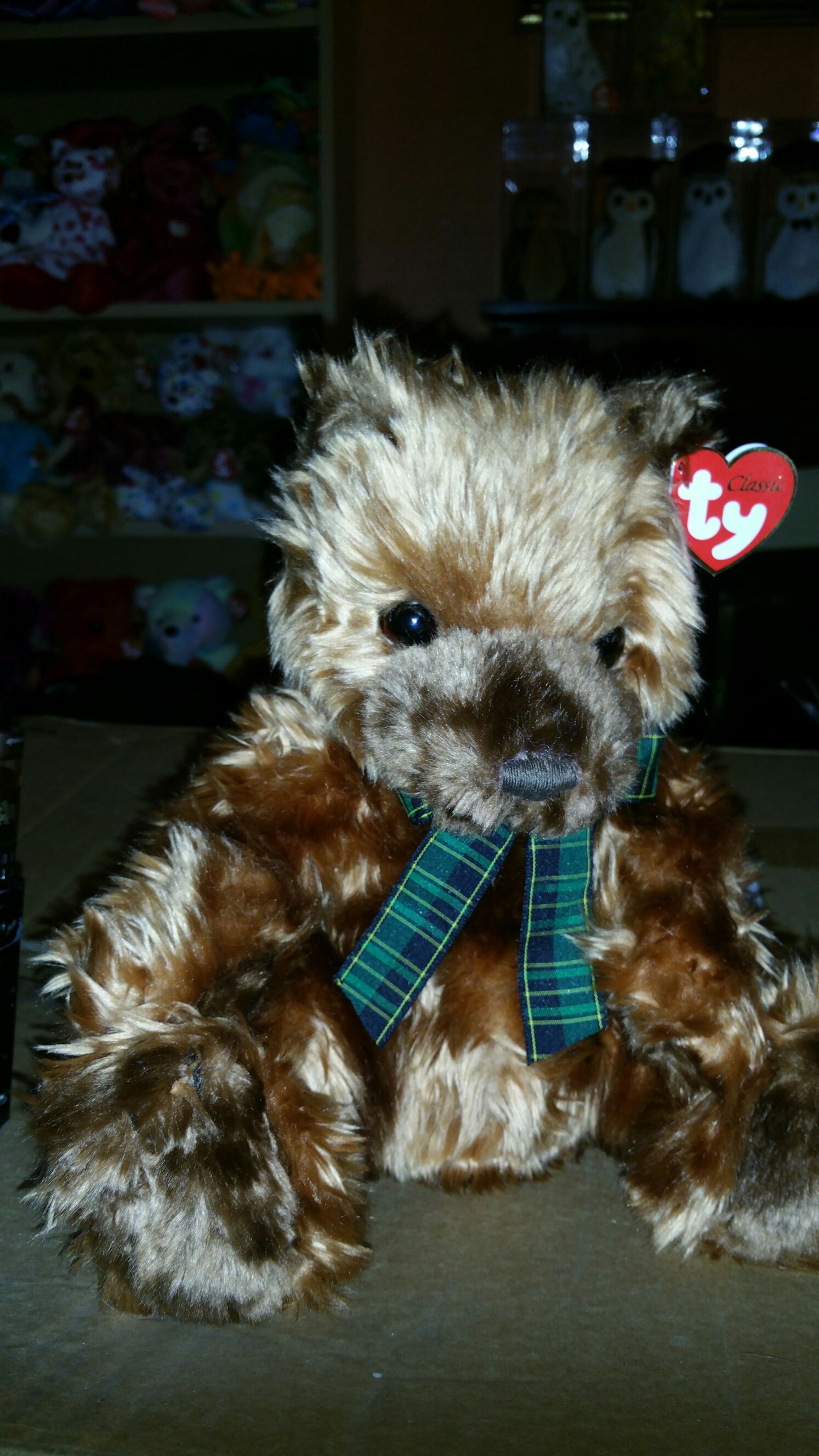 Baby Auburn  plush collectible [Barcode 008421051182] - Main Image 2