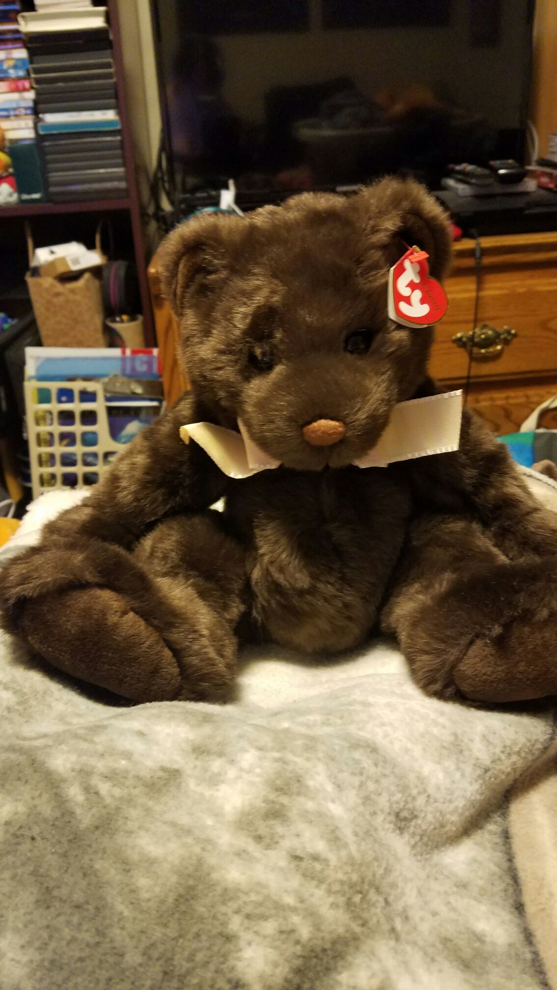 Crockett  plush collectible [Barcode 008421051298] - Main Image 1
