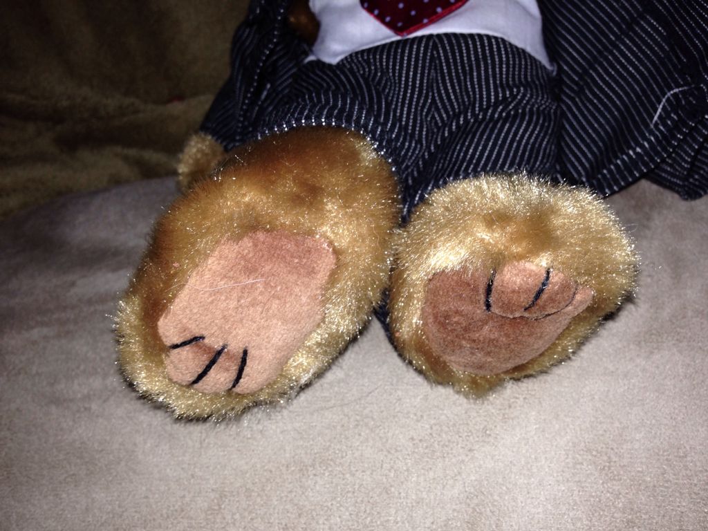 William  plush collectible [Barcode 008421061136] - Main Image 2