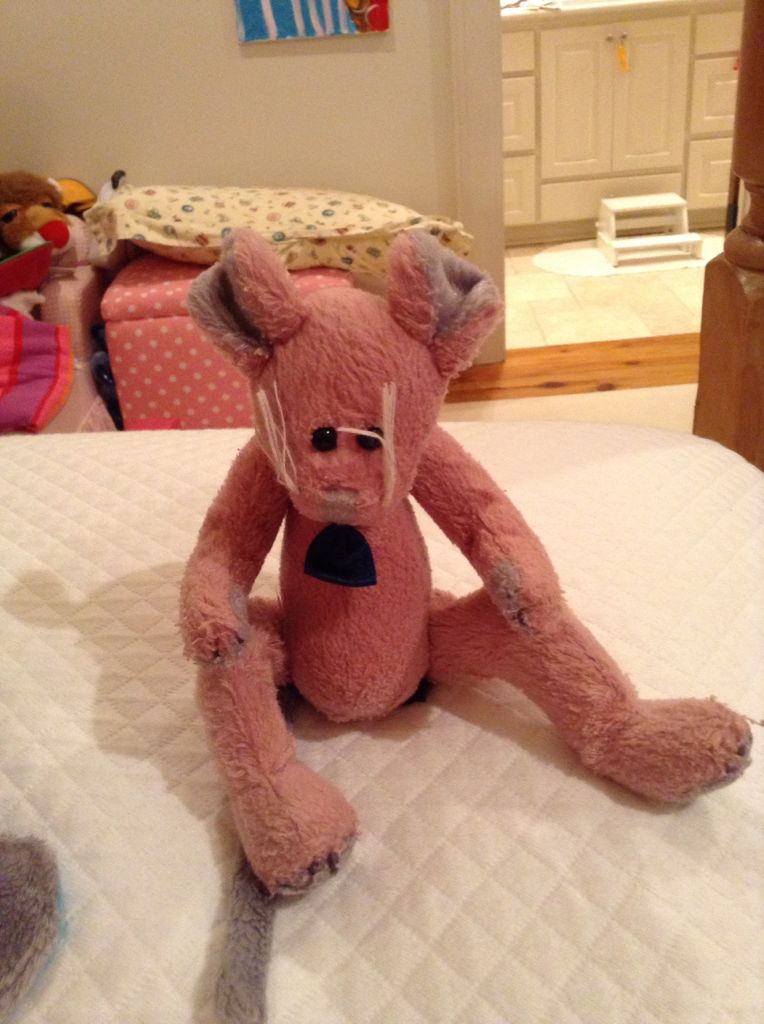 Cromwell Mouse   plush collectible [Barcode 008421062218] - Main Image 2