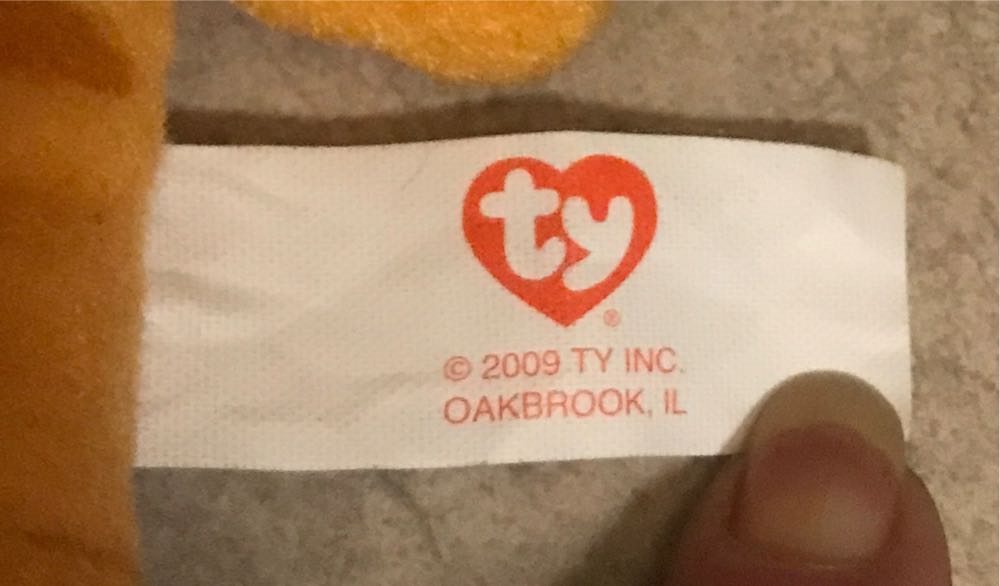 Yammy the Cat 🐈 #18 L 2009 McDonalds 30 Year Anniversary  plush collectible - Main Image 4