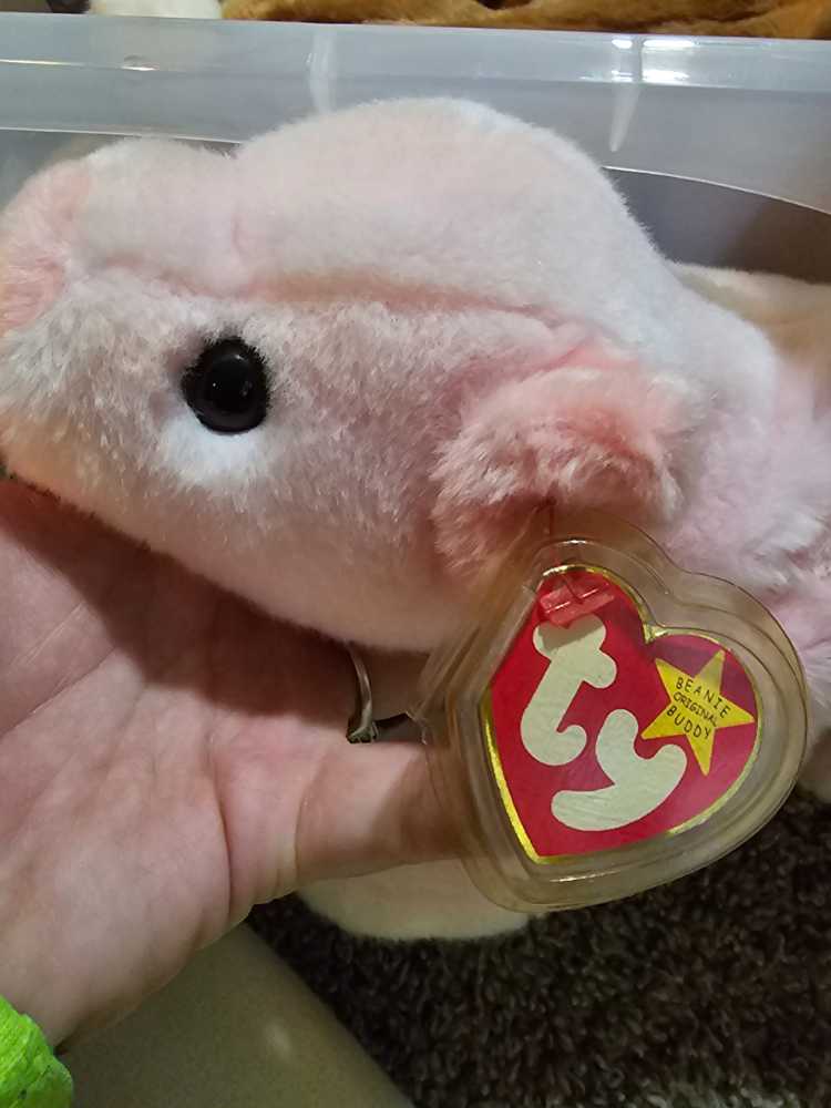 SQUEALER the Pig  plush collectible [Barcode 008421093137] - Main Image 4