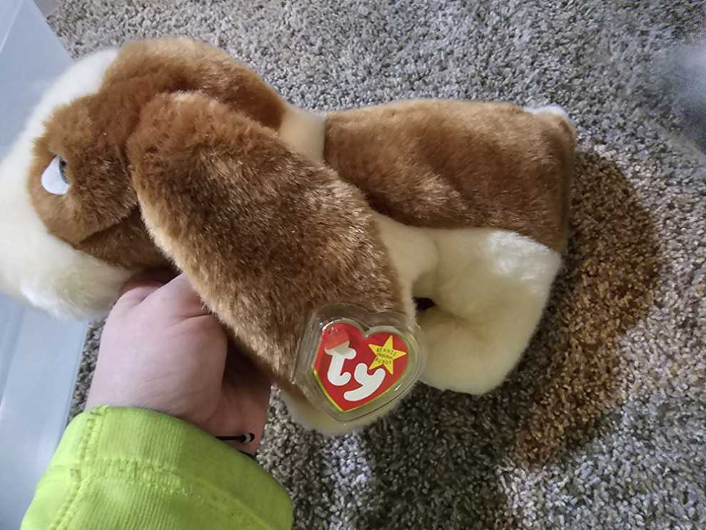 Tracker  plush collectible [Barcode 008421093199] - Main Image 3