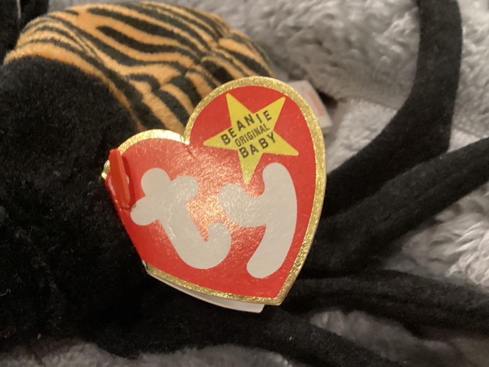 Spinner the Spider  (United States) plush collectible [Barcode 008421093342] - Main Image 3